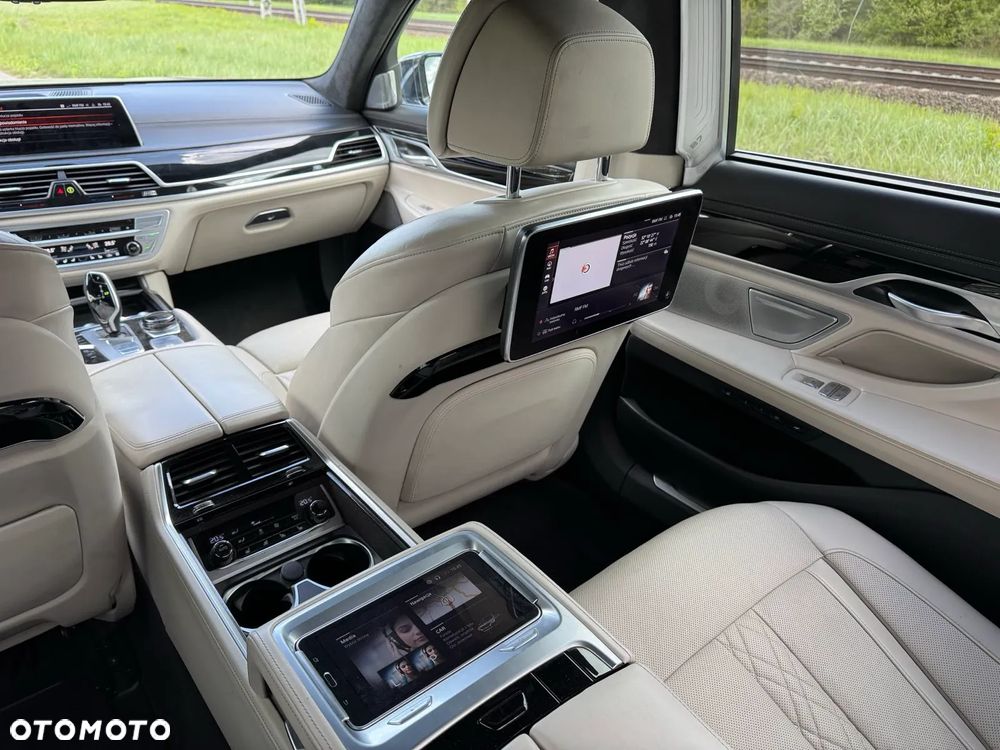 BMW-ALPINA B7 Biturbo - 28