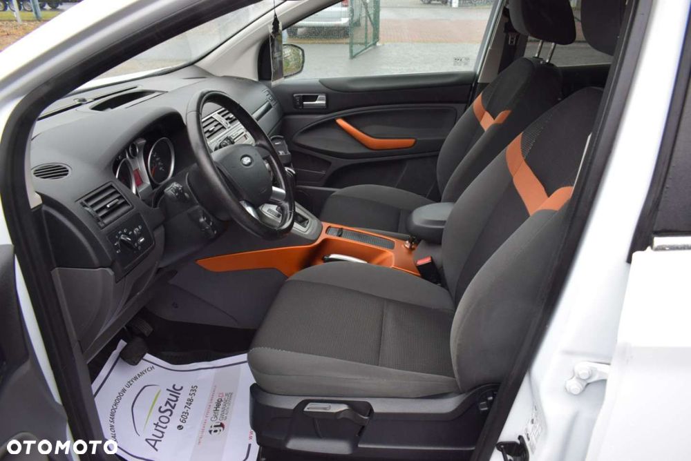 Ford Kuga - 17