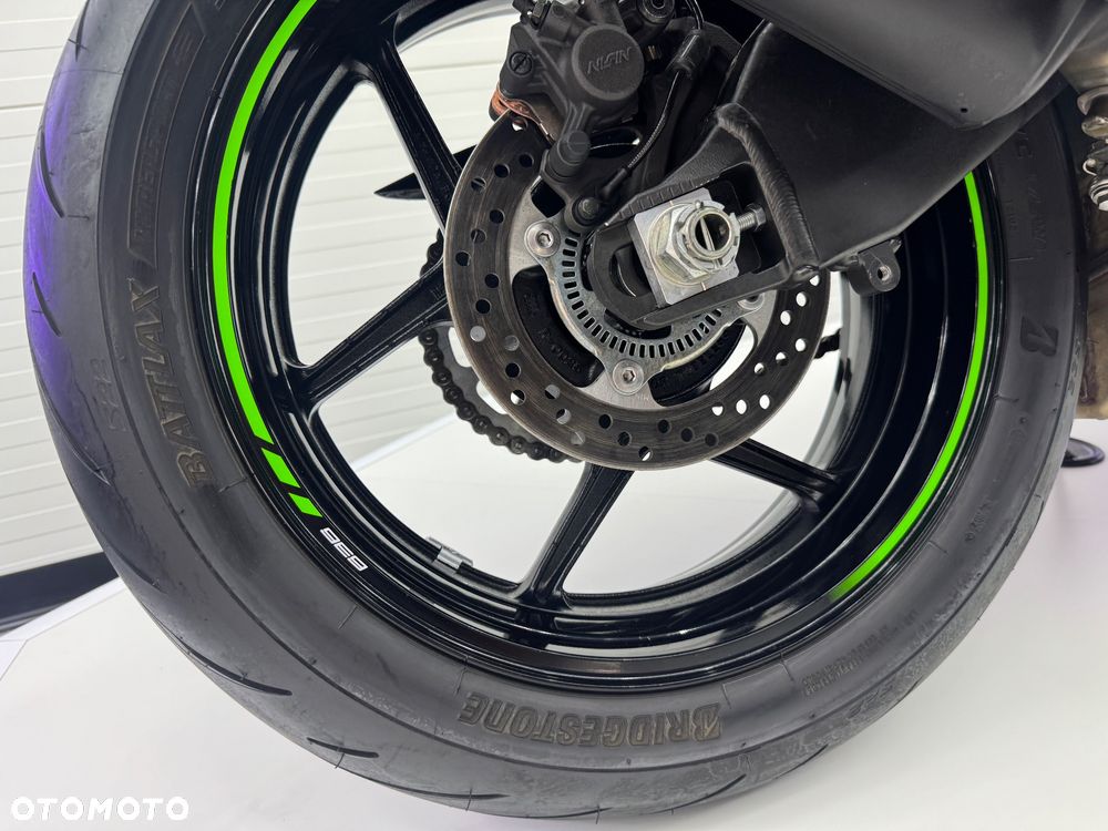 Kawasaki ZX - 18