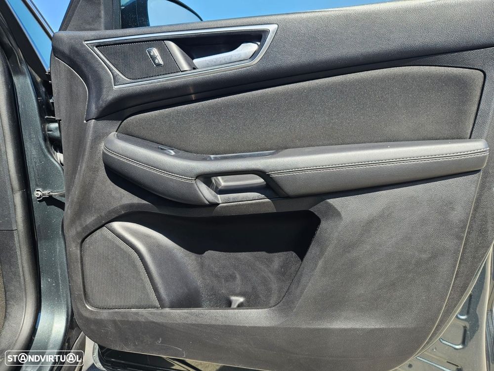 Ford S-Max 2.0 TDCi Titanium - 26