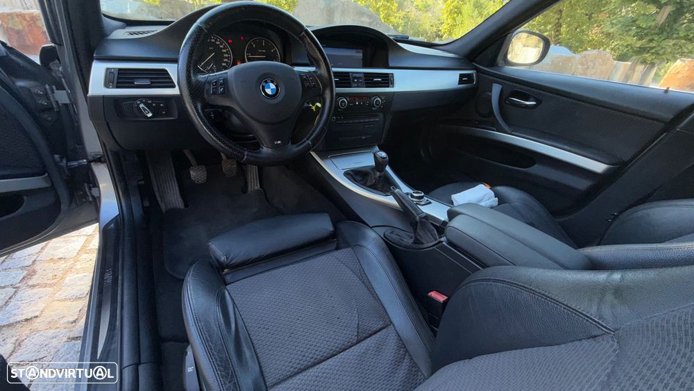 BMW 320 d Navigation - 30