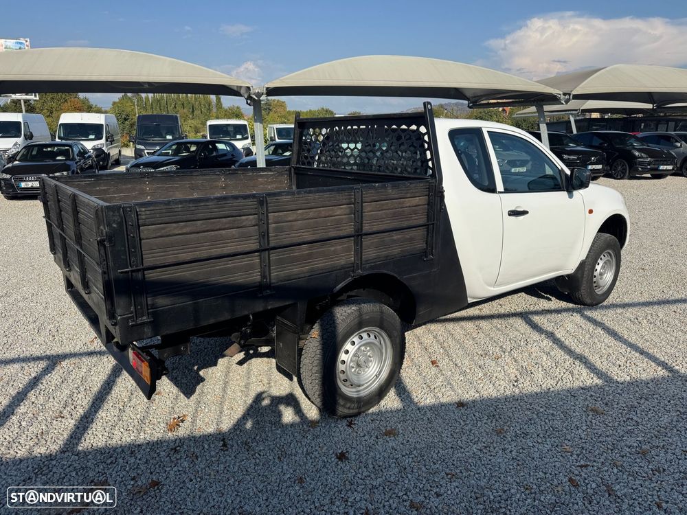 Mitsubishi L200 2.5 DI-D Club Invite 3L 4WD - 6