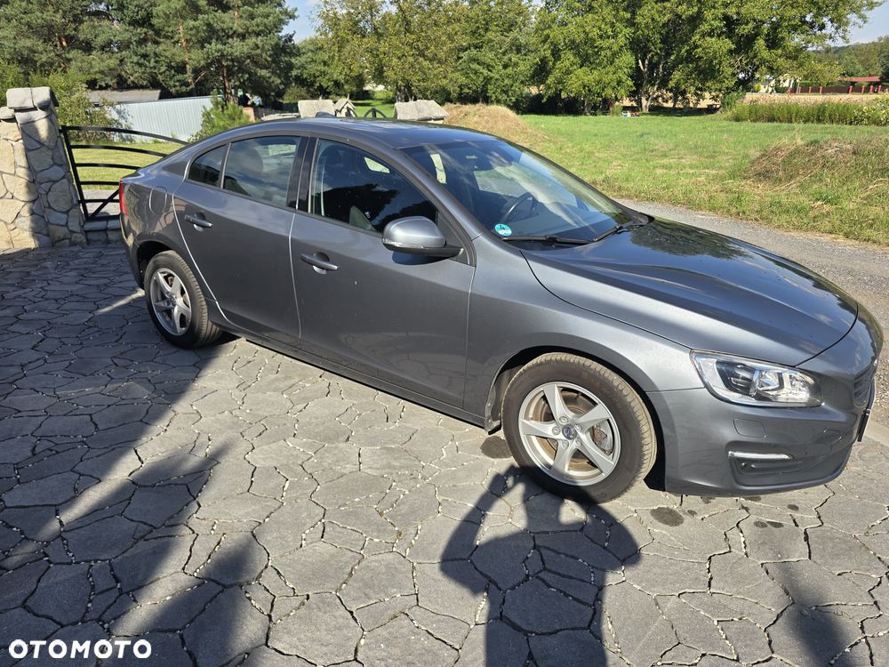 Volvo S60 D4 Drive-E Dynamic Edition (Momentum) - 6