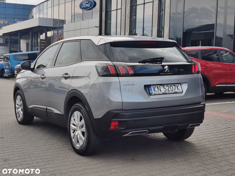 Peugeot 3008 1.2 PureTech GPF Active S&S EAT8 - 7