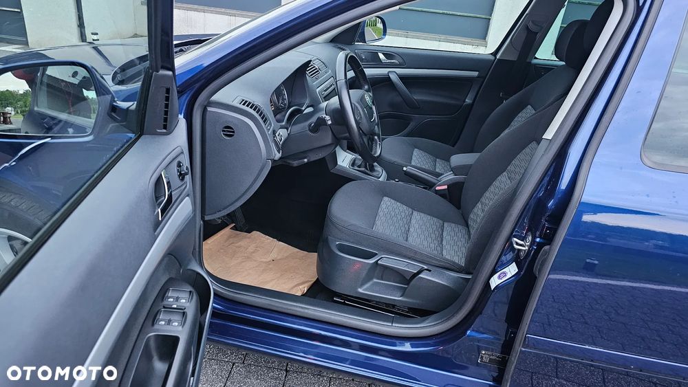 Skoda Octavia 2.0 TDI DPF Ambiente - 8