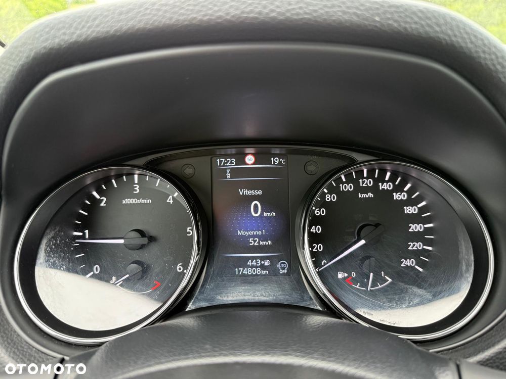 Nissan Qashqai - 13