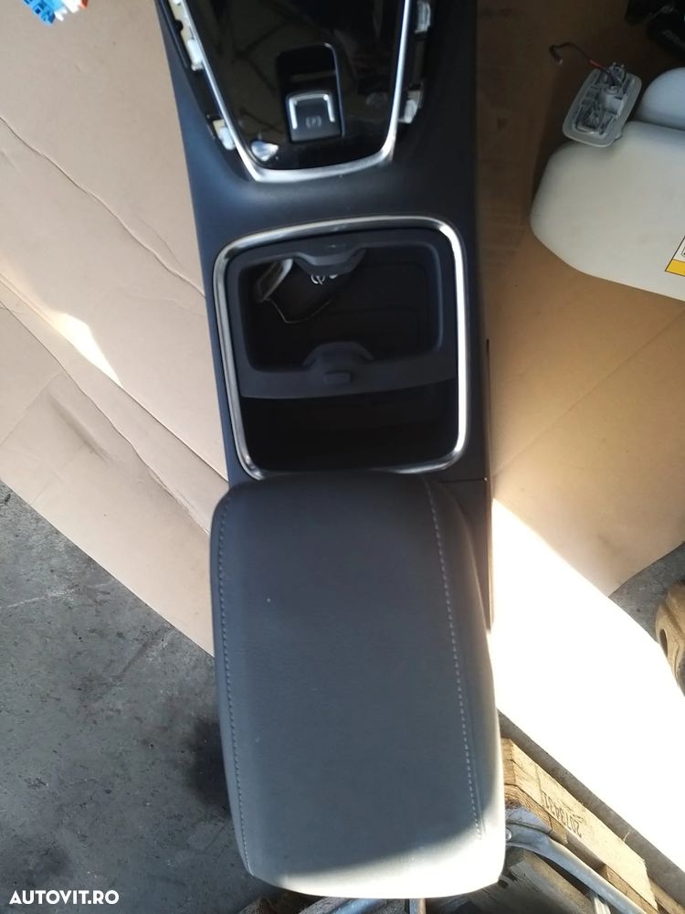 Cotiera Consola Centrala pentru Opel Grandland X din 2018 - 3