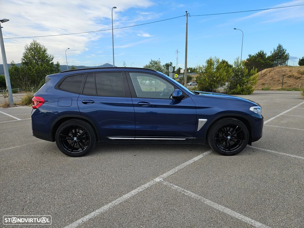 BMW iX3 Impressive - 6