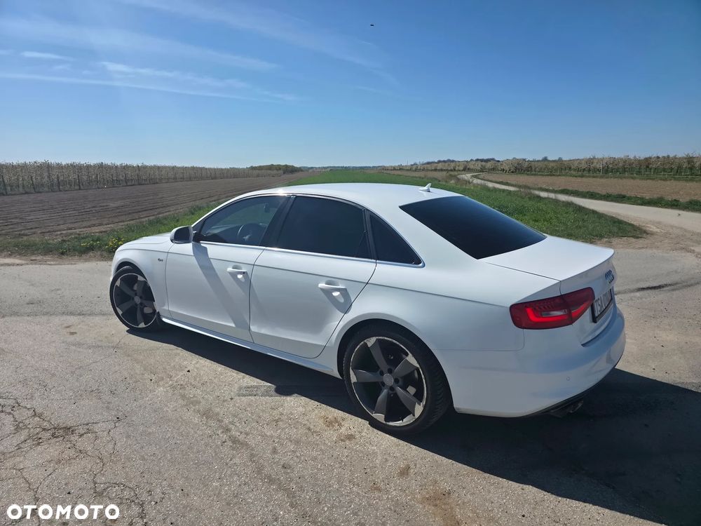 Audi A4 Limousine 2.0 TDI DPF clean diesel multitronic S line Sportpaket - 12