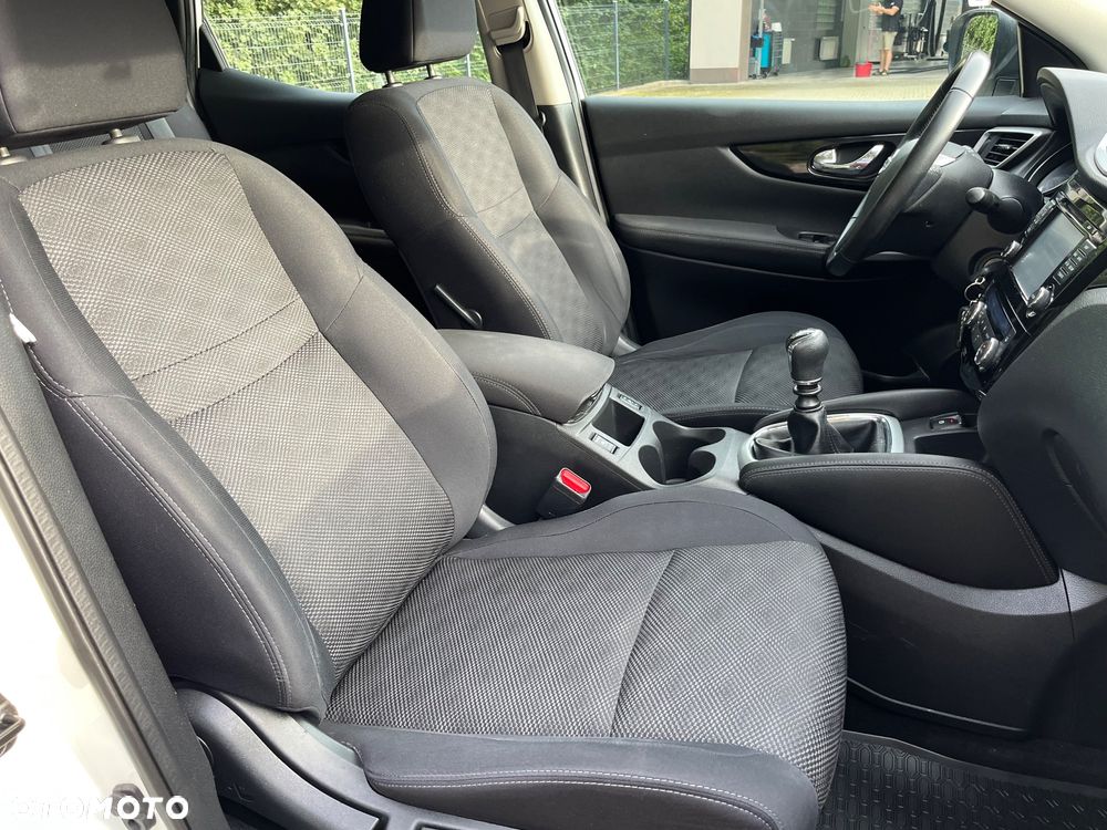 Nissan Qashqai - 16