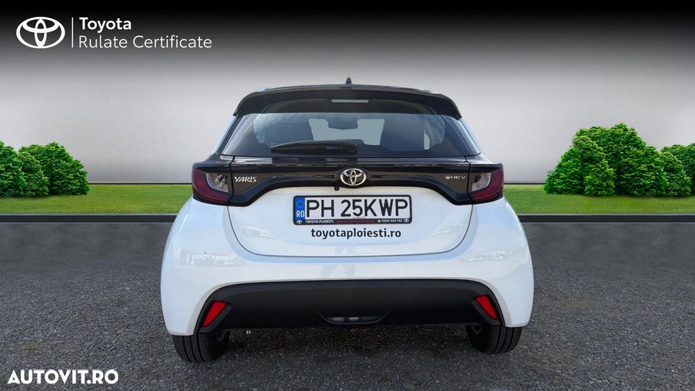 Toyota Yaris 1.5 VVT-i HSD Eco - 4