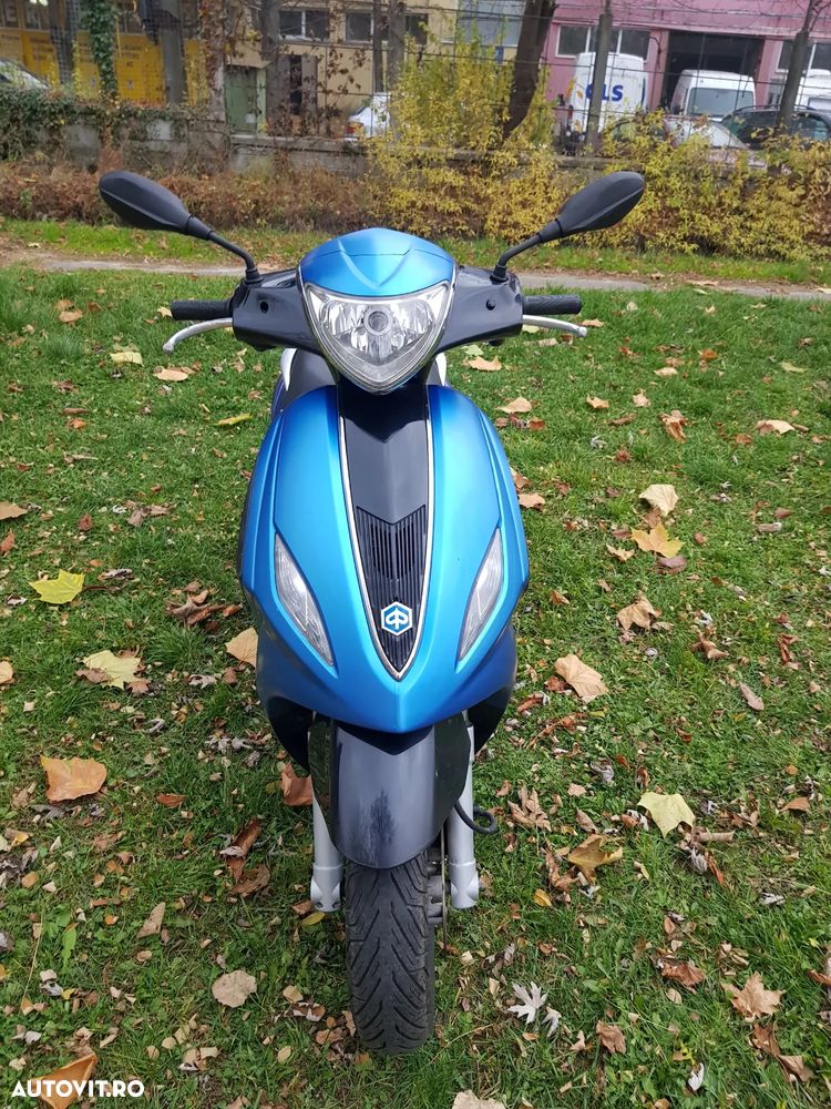 Piaggio Fly 150 - 8