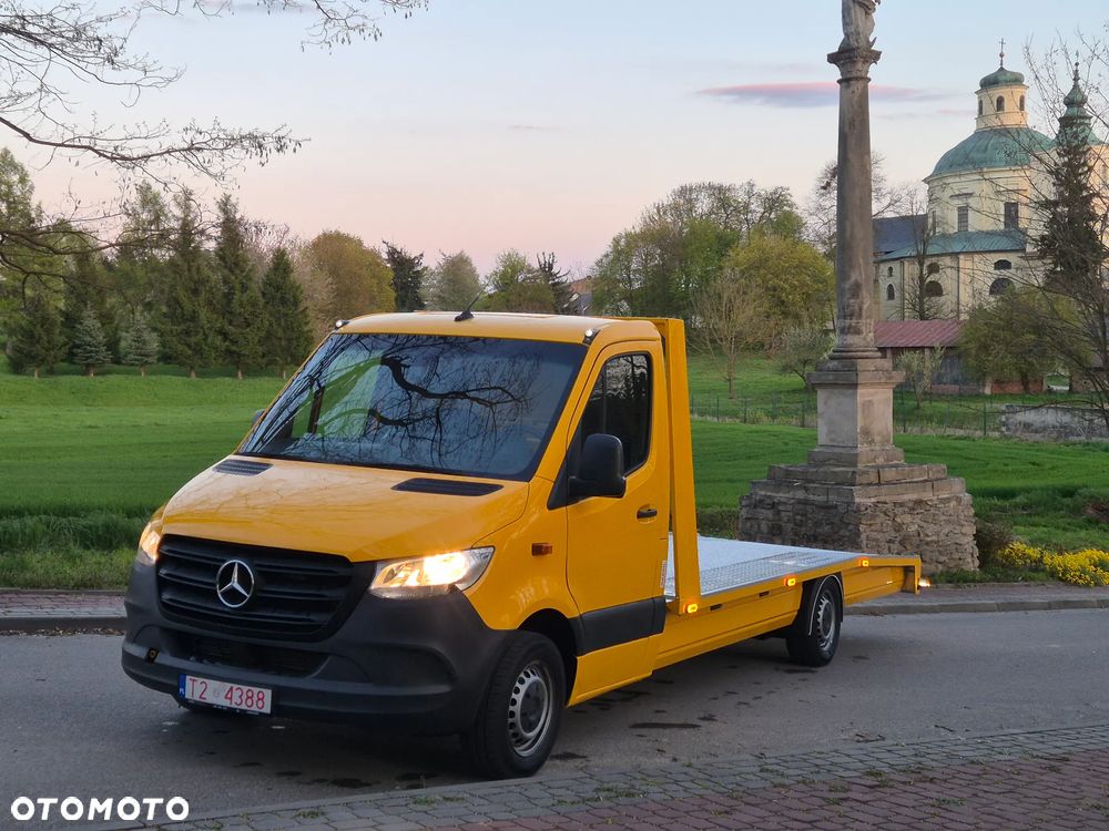 Mercedes-Benz Sprinter - 5