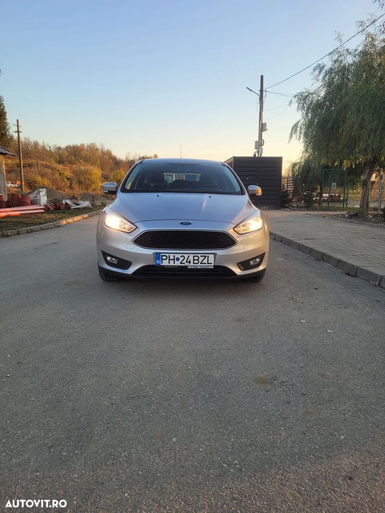 Ford Focus - 1
