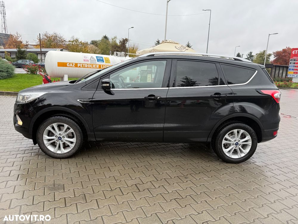 Ford Kuga 2.0 TDCi 4WD Powershift Titanium - 6