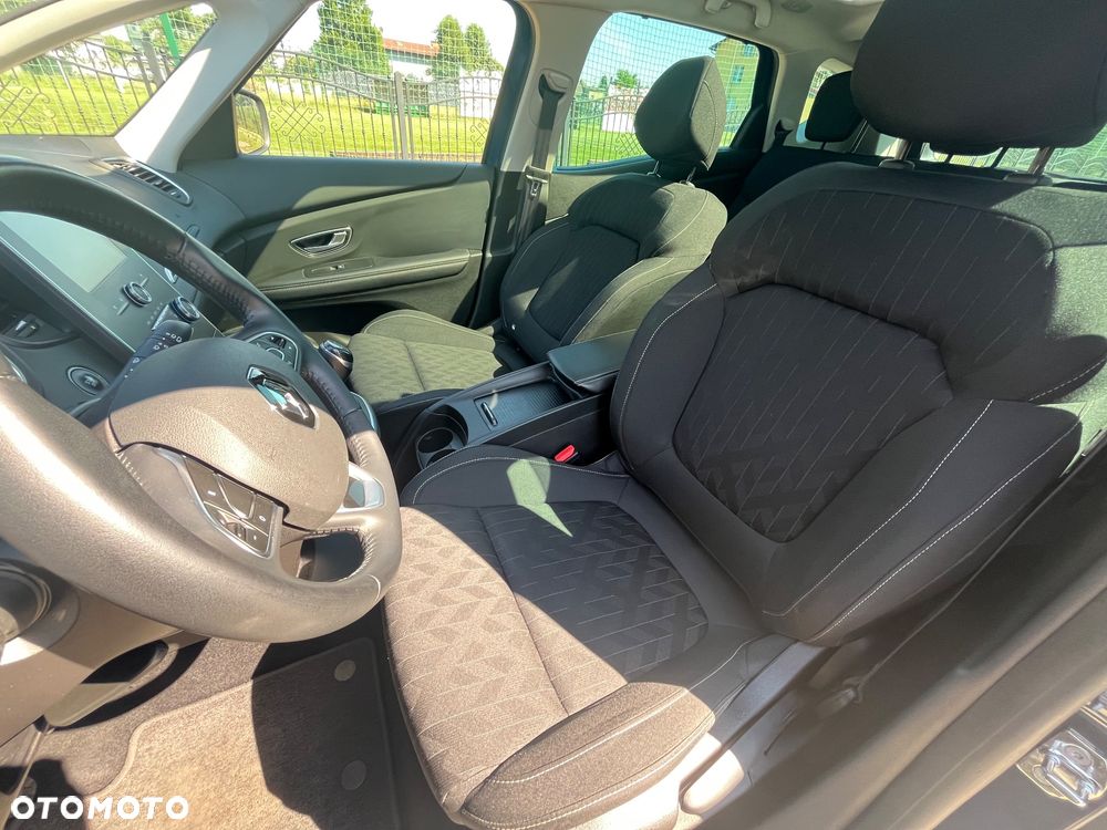 Renault Scenic TCe 140 GPF LIMITED - 11