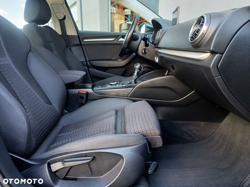 Audi A3 Sportback - 19