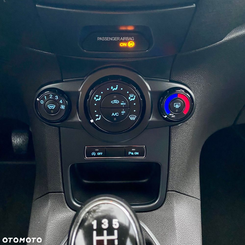 Ford Fiesta 1.0 EcoBoost Start-Stop ST-LINE - 21
