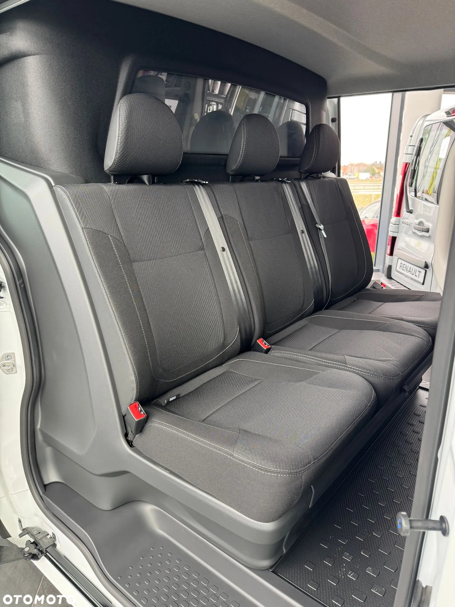Renault Trafic - 11
