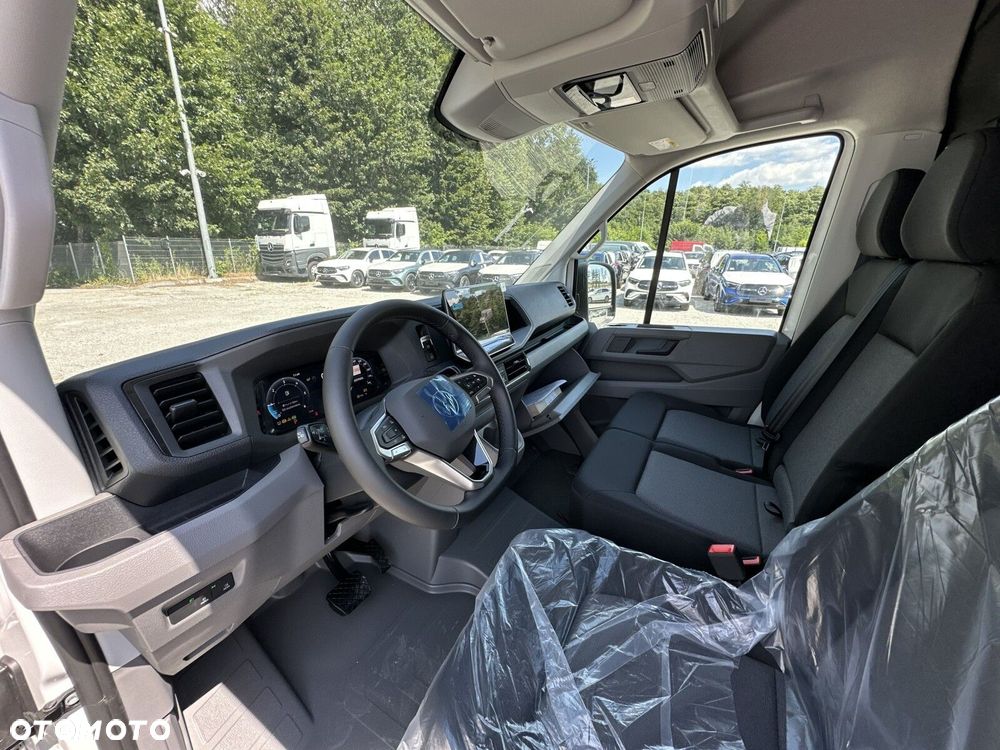 Volkswagen Crafter 35 furgon 177km Automat 3640 - 10