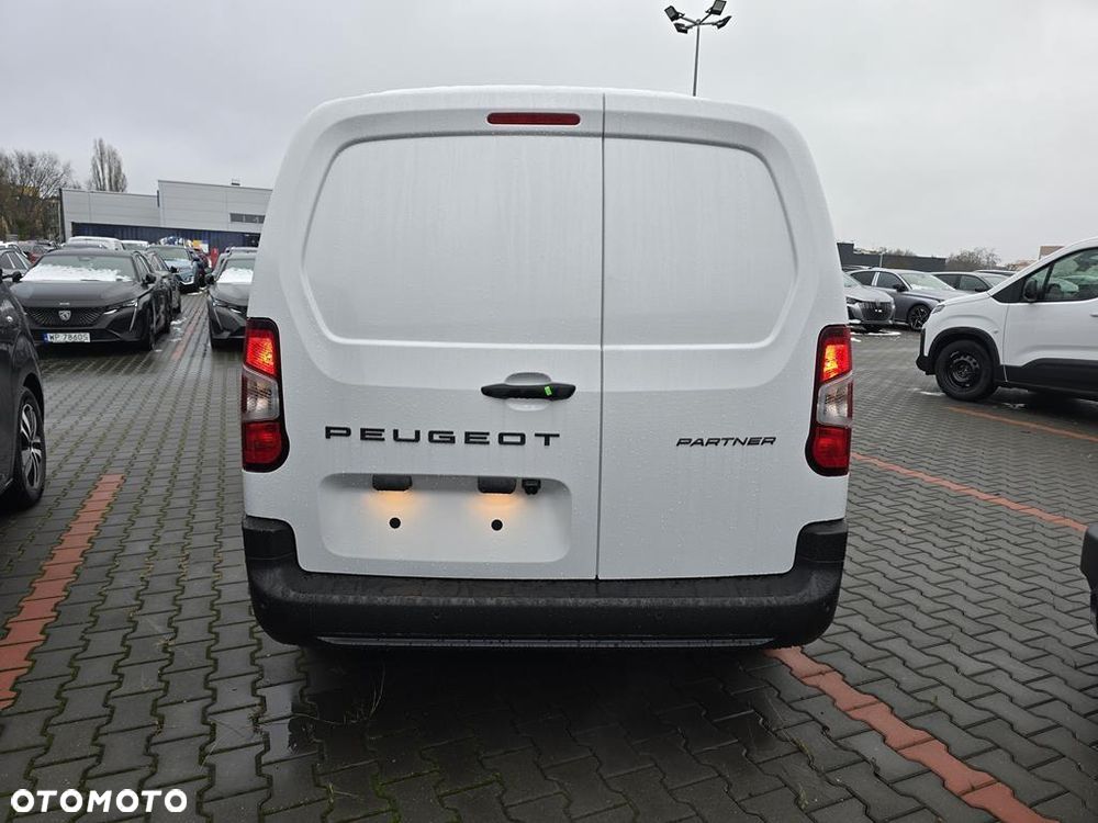 Peugeot Partner Van - 3