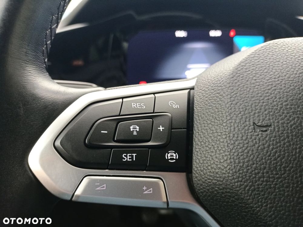 Volkswagen Golf VIII 1.0 TSI Life - 27