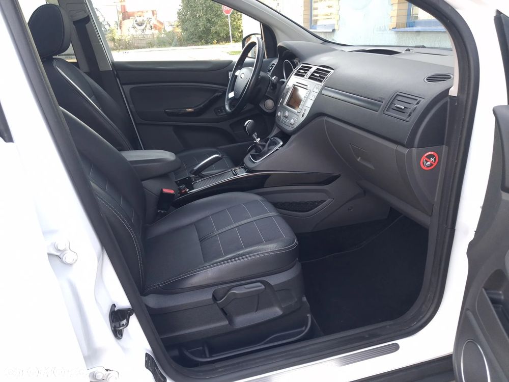 Ford Kuga 2.0 TDCi Titanium S - 37