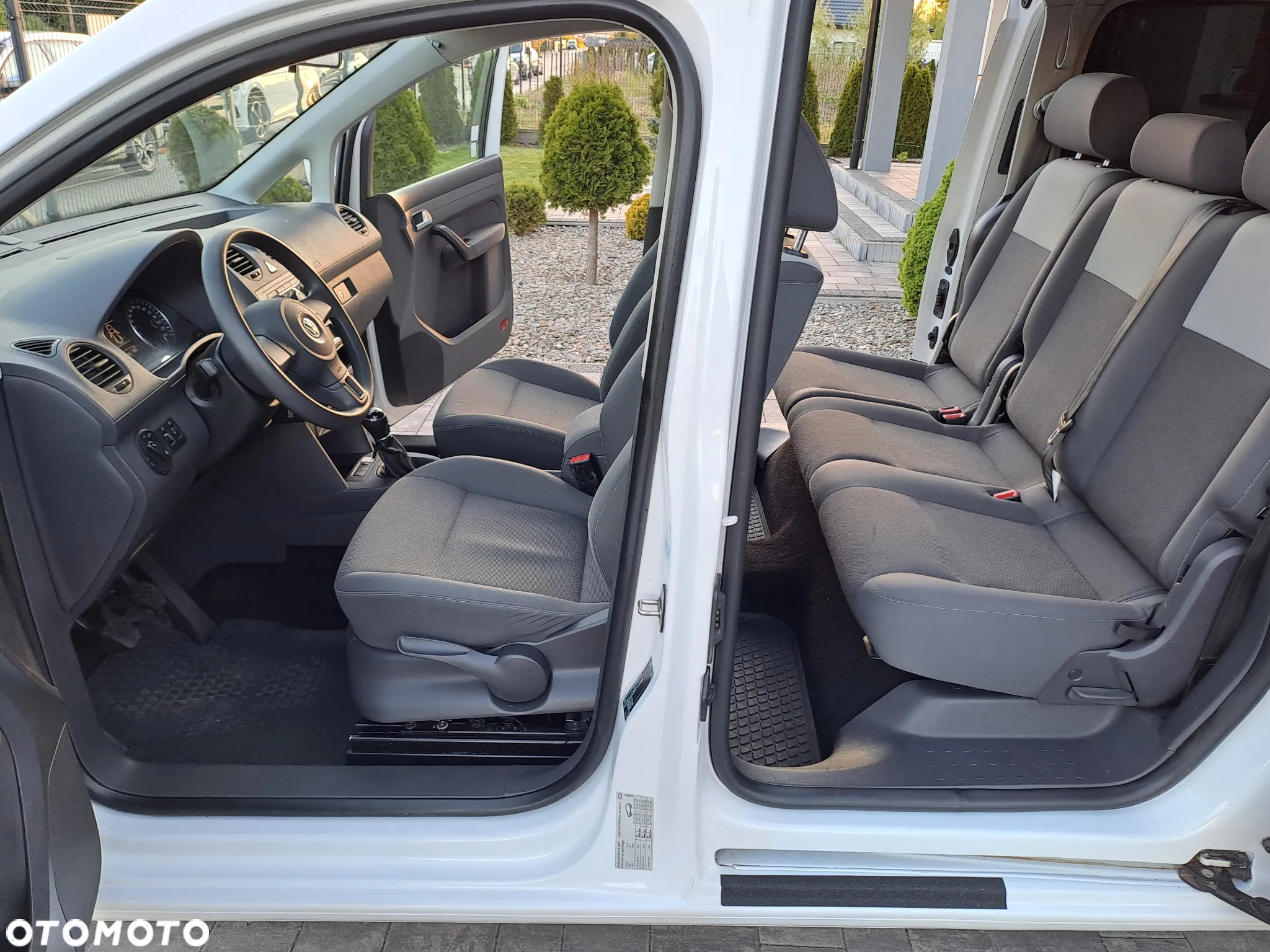 Volkswagen Caddy Maxi 2.0 TDI Comfortline 4Motion - 15