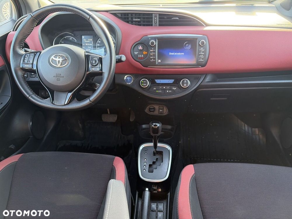 Toyota Yaris - 12