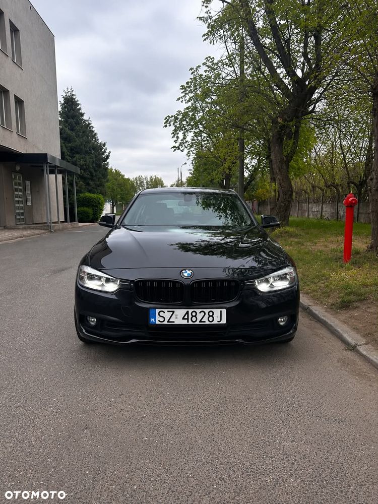 BMW Seria 3 316d Luxury Line - 2