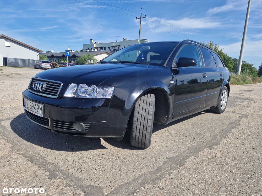 Audi A4 Avant - 1
