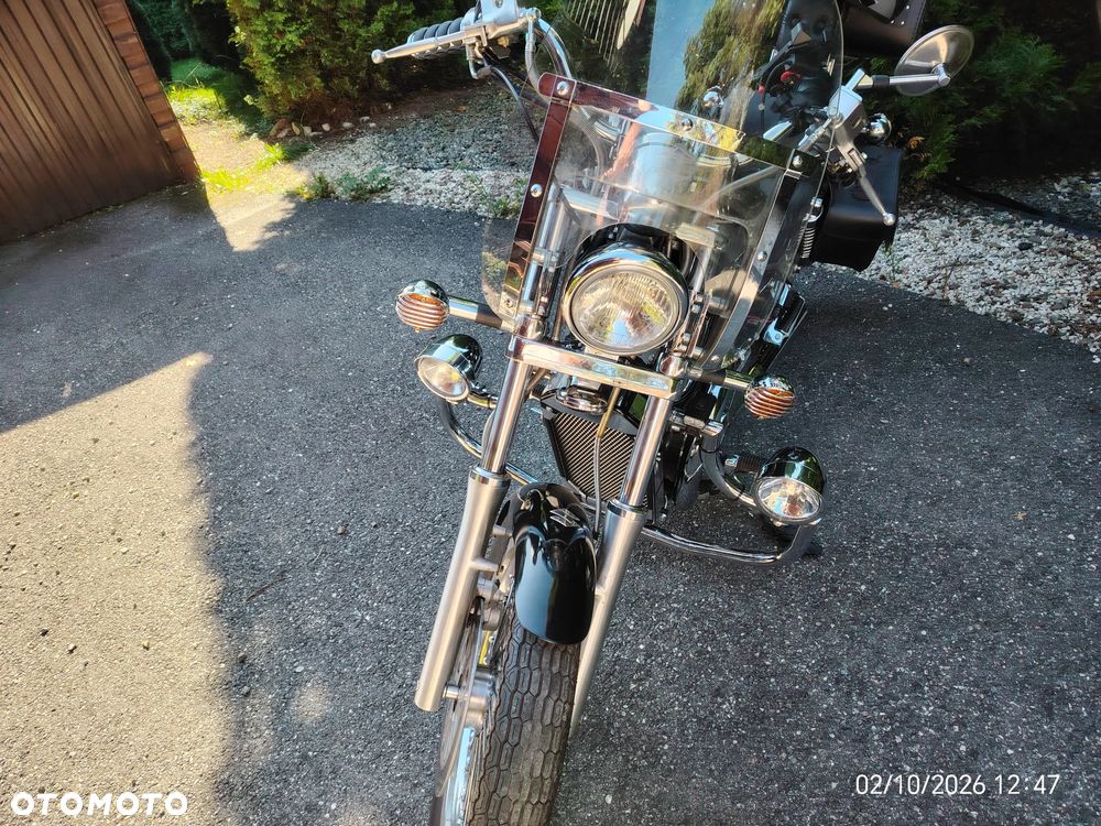 Suzuki Intruder - 16