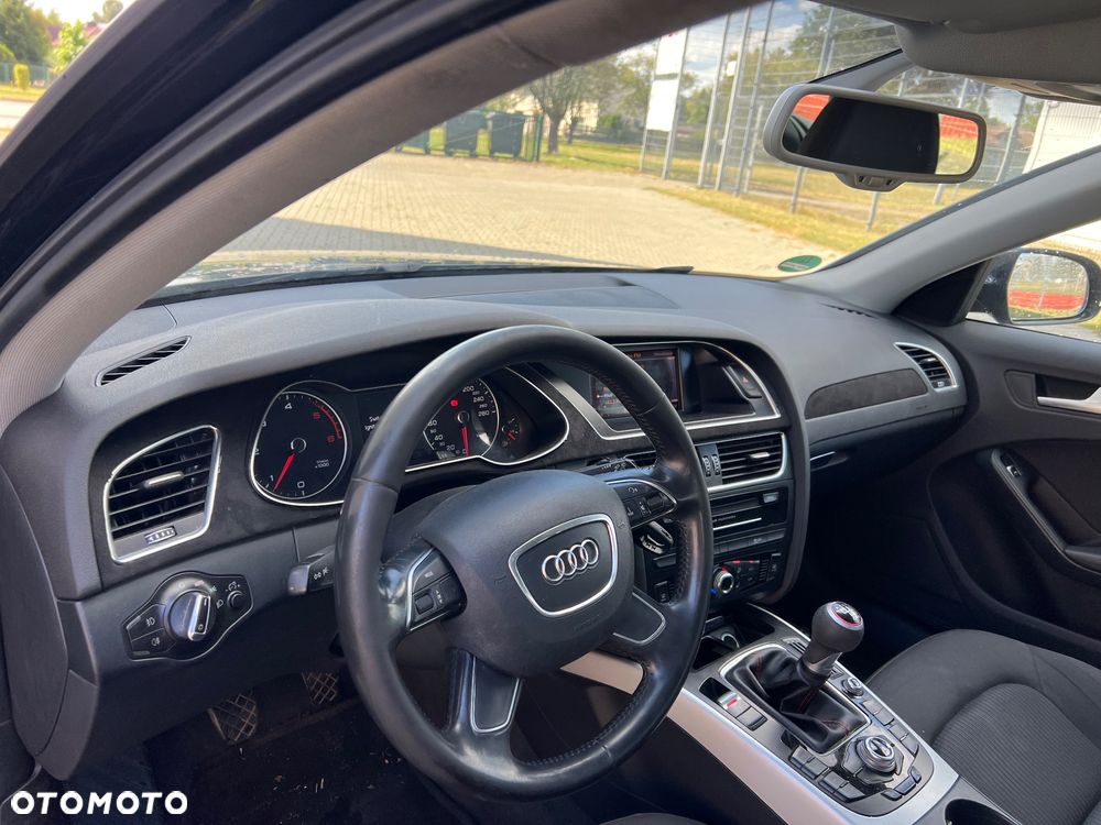 Audi A4 Avant 2.0 TDI ultra sport - 17