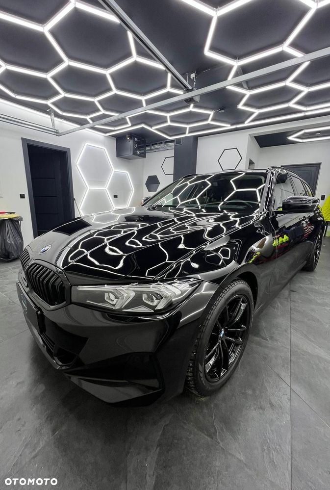 BMW Seria 3 318d - 1