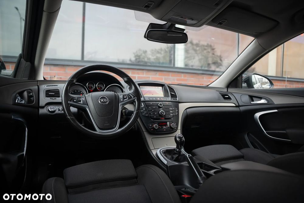 Opel Insignia 1.8 Sport - 26