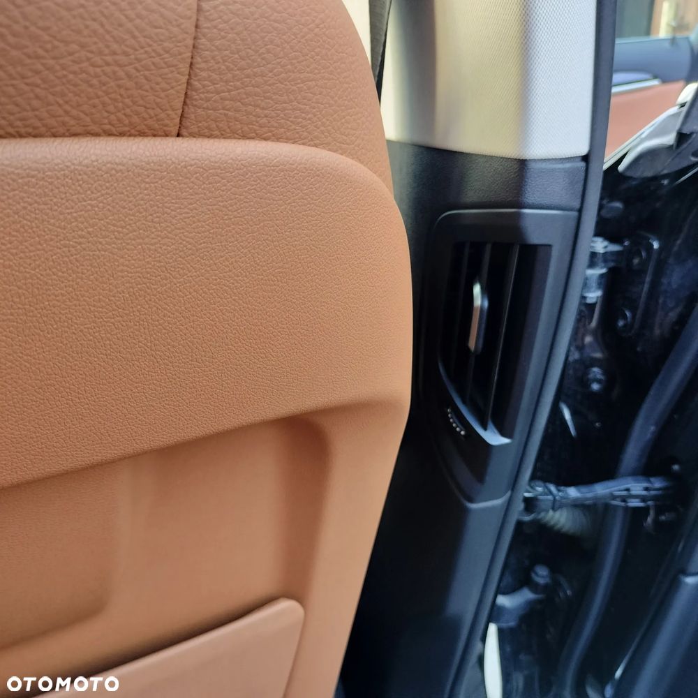 BMW Seria 5 520d xDrive Sport Line - 32