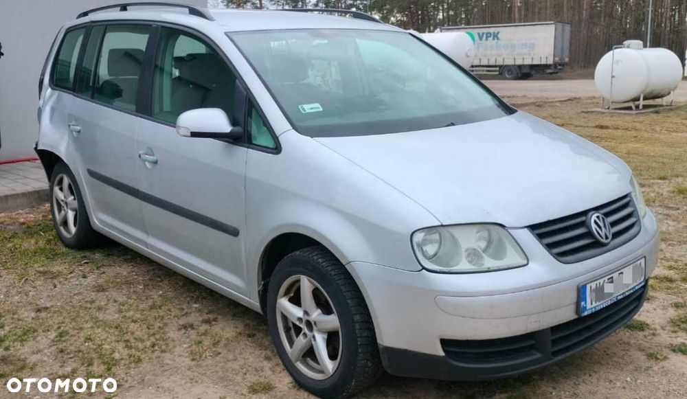 Volkswagen Touran - 3