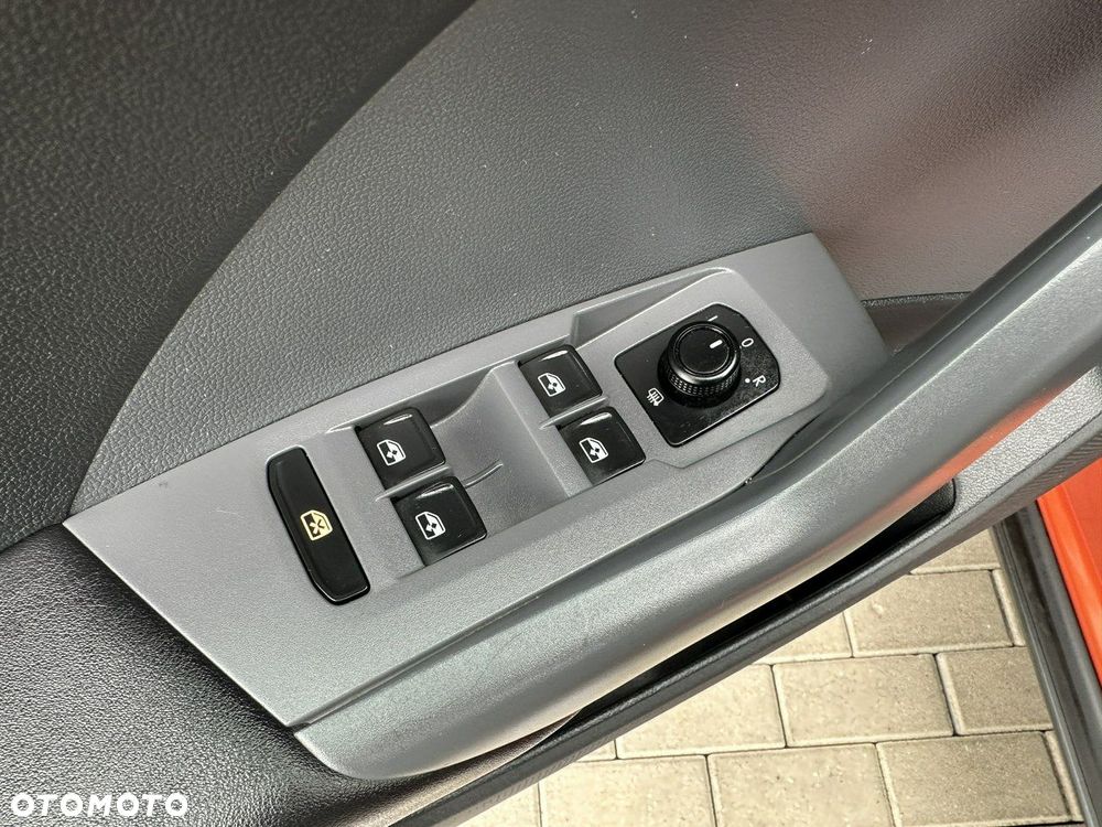 Volkswagen T-Cross 1.0 TSI Life DSG - 17