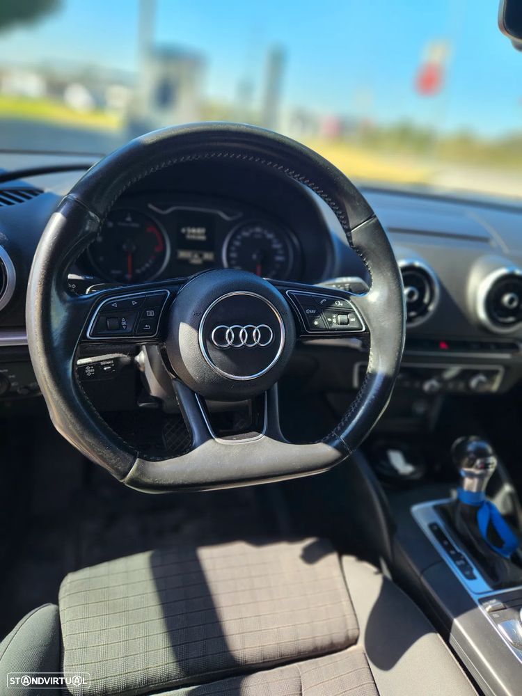 Audi A3 Sportback 2.0 TDI (clean diesel) S tronic S line Sport Pack - 3