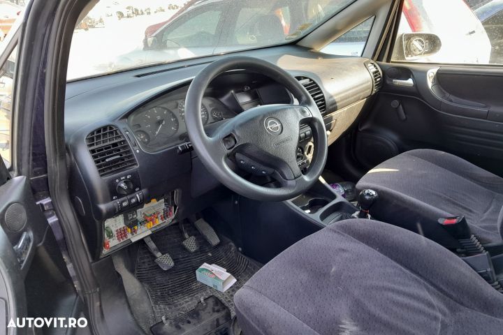Lampa / Tripla stop stanga pe aripa Opel Zafira A [1999 - 2003] Miniv - 8