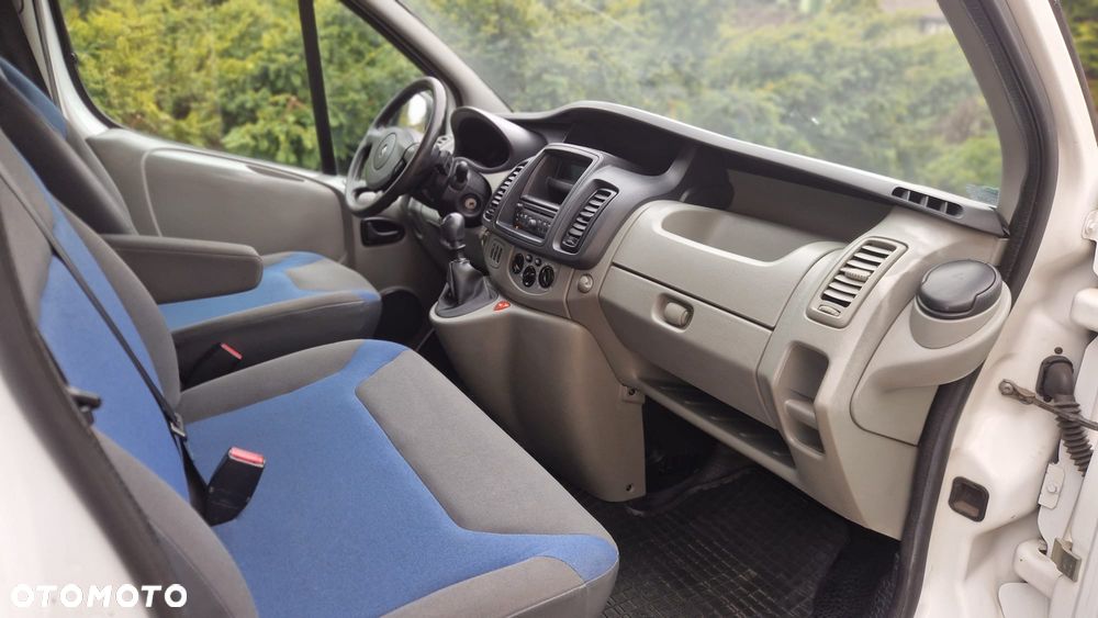 Renault Trafic - 18