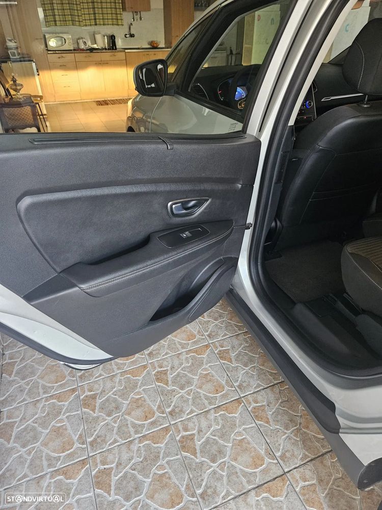 Renault Grand Scénic 1.5 dCi Dynamique S SS - 26