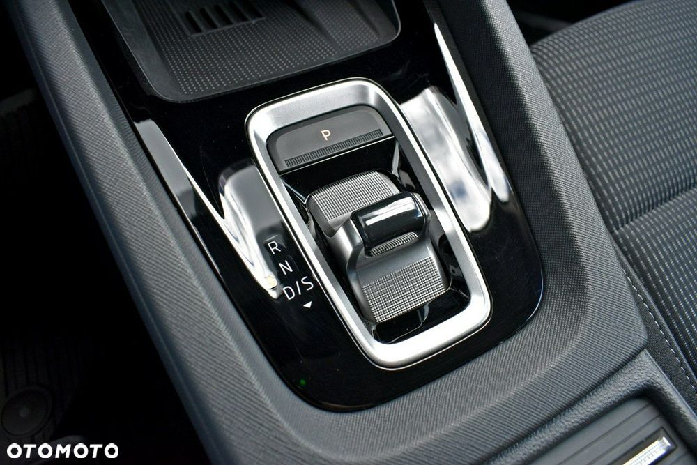 Skoda Octavia 1.5 TSI mHEV Selection DSG - 26