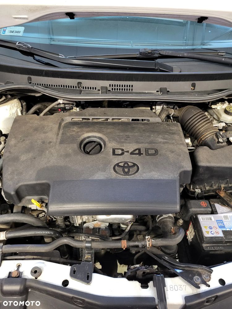 Toyota Auris 2.0 D-4D Dynamic - 12
