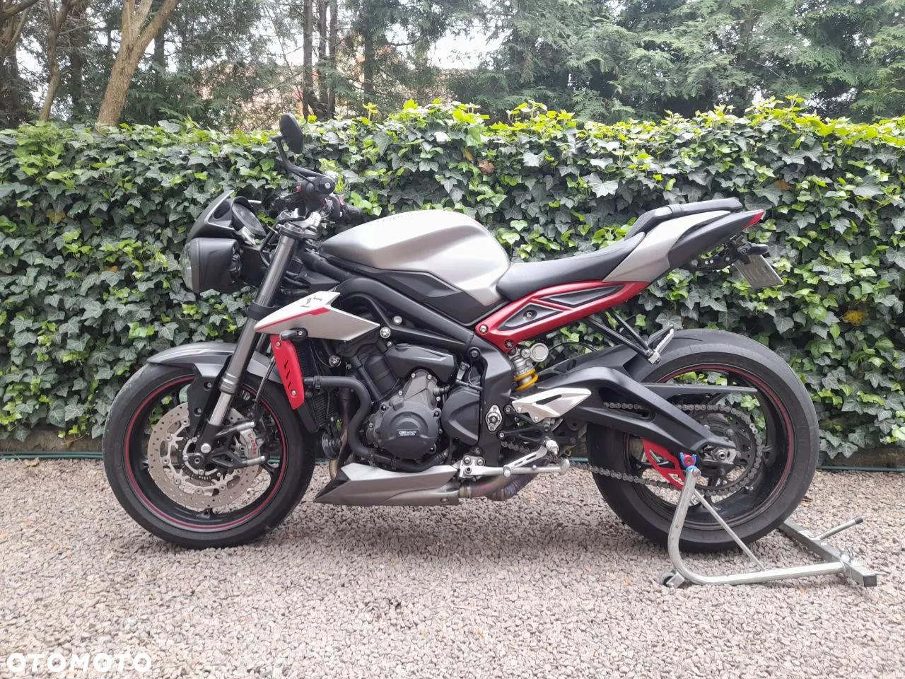 Triumph Street Triple - 2