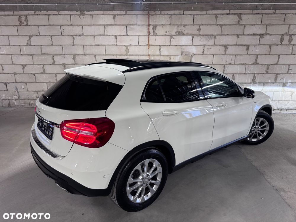 Mercedes-Benz GLA 200 7G-DCT Edition 1 - 20
