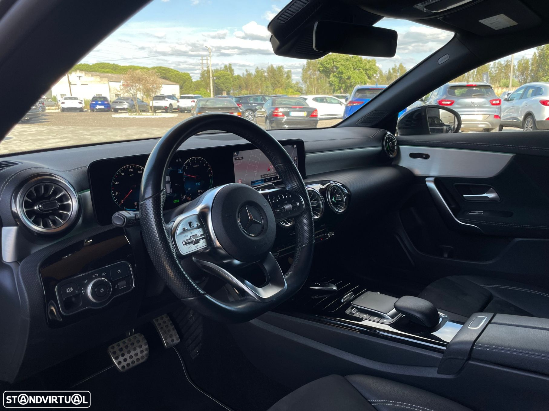 Mercedes-Benz CLA 250 e Shooting Brake AMG Line - 11