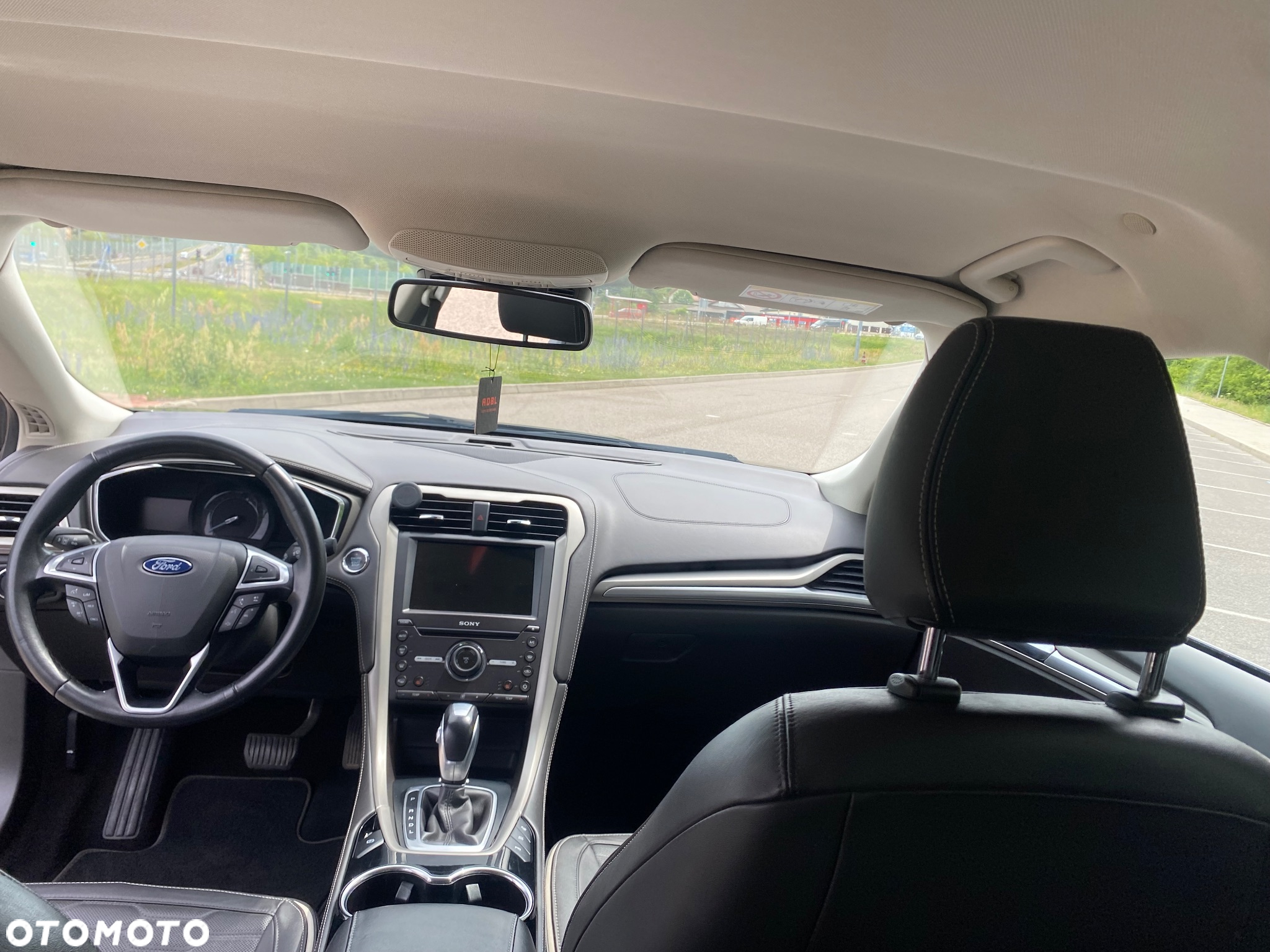 Ford Mondeo Vignale 2.0 Hybrid - 16