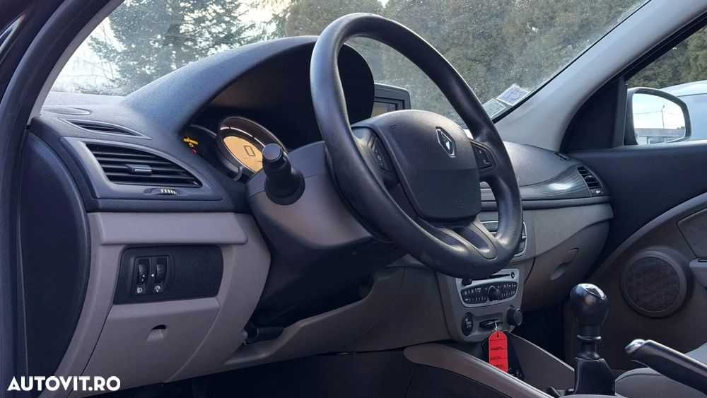 Renault Megane 1.5 dCi Dynamique - 14