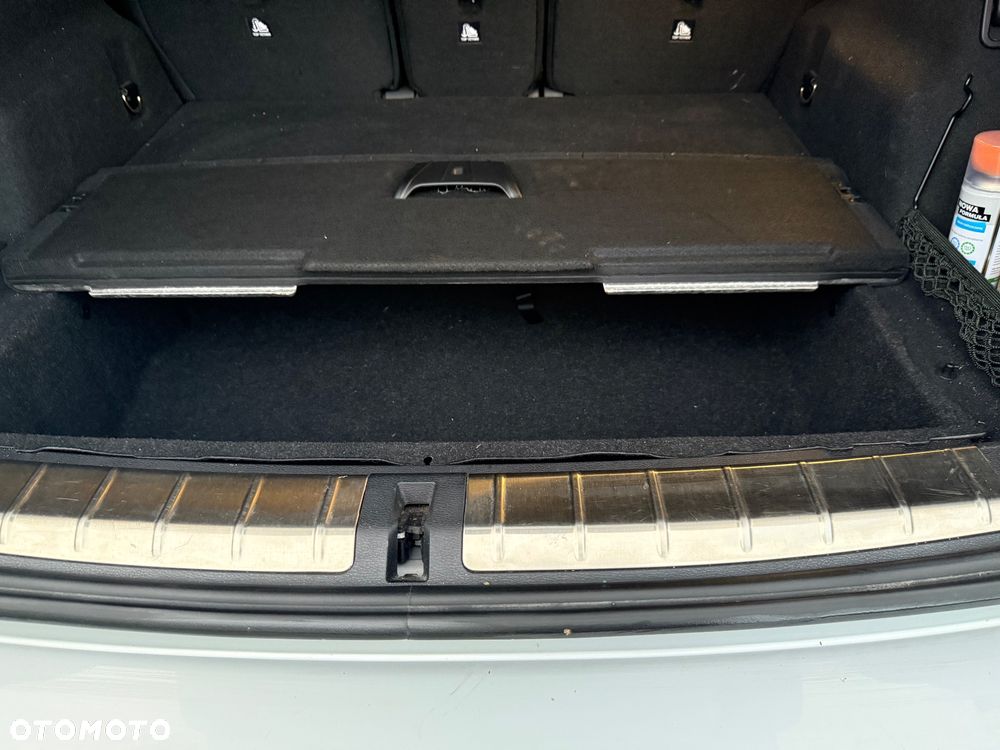 BMW X1 xDrive25i GPF Advantage - 35